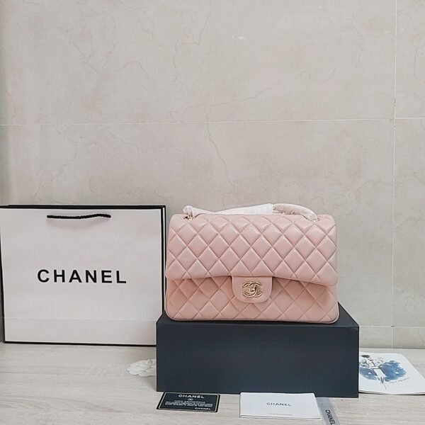 CHANEL